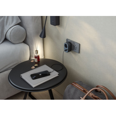 CL620306 ADAPTADOR SIMPLE CON USB A + C 30W NEGRO SIMON BRICO