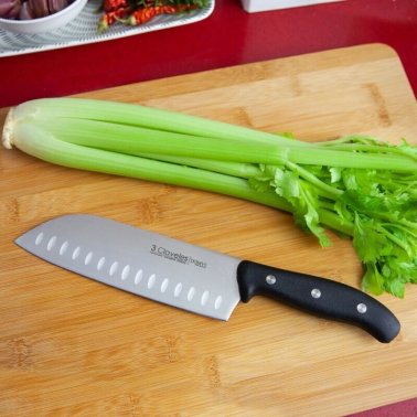 00957 CUCHILLO SANTOKU  ALVEOLADO DOMVS 18cm 3C