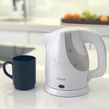 EK-13W.006B HERVIDOR ELECTRICO 0,9L 1300W BASE ROTATIVA LISBON HAEGER